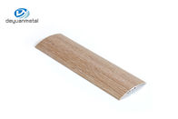 Il laminato di pavimentazione di alluminio della disposizione di transizione della striscia della soglia di 6463 profili tappezza il grano di legno del trattamento di superficie