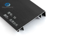 Il trattamento di superficie di bordatura di bordatura di alluminio spazzolato del pavimento di alluminio della disposizione 6063 ha spazzolato il colore nero luminoso