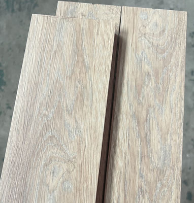 6063 Profili di estrusione a grano di legno in alluminio OAK con consistenza profonda