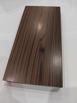 6063 Profili di estrusione in alluminio con grano di legno con texture
