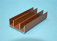 Spolverizzi i profili di alluminio ricoprenti dell'estrusione del grano di legno 6063-T5