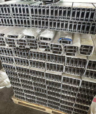 Profili di finestre scorrevoli in alluminio per rivestimento in polvere in Sudafrica